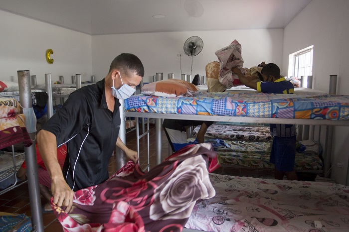 El Centro de Atención Integral para Habitantes de Calle cuenta con 80 dormitorios/ Luis Alfredo Estévez/ La Opinión 