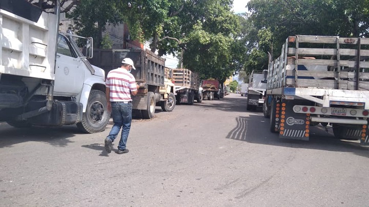 Más de 3 mil transportistas de carbón han quedado sin ingresos por el cierre de los puentes..