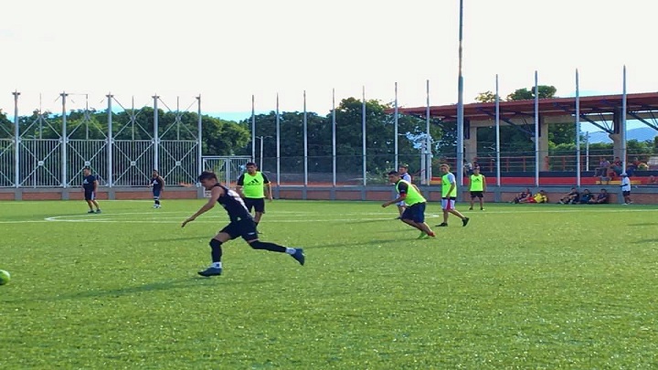 Los torneos de fútbol que tengan como fin recaudar dineros, deberán dar un aporte a la directiva. / Foto: Cortesía/ La Opinión 