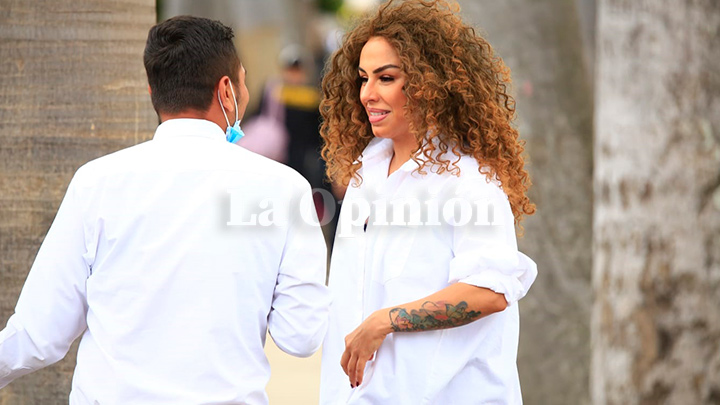Hasta el Templo histórico del parque Grancolombiano llegó Maía, la cantante colombiana que cantará en la tarde de este miércoles.