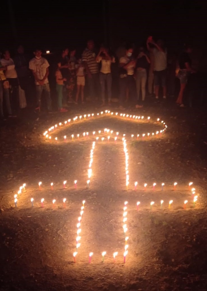 Velatón en honor a las víctimas. / Foto: Cortesía / La Opinión
