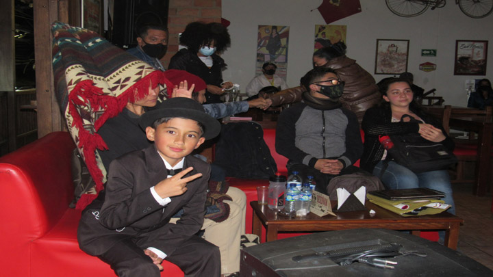 Fabián Andrés Niño, se codea con cuenteros de talla nacional e internacional.