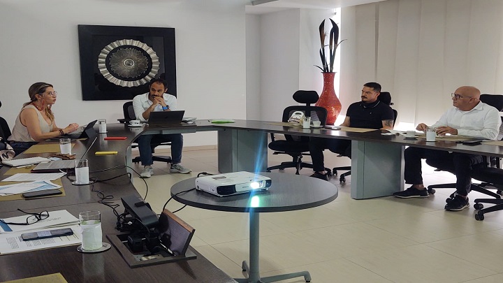 Junta directiva de la Asociación Unidos. / Foto: Cortesía / La Opinión 