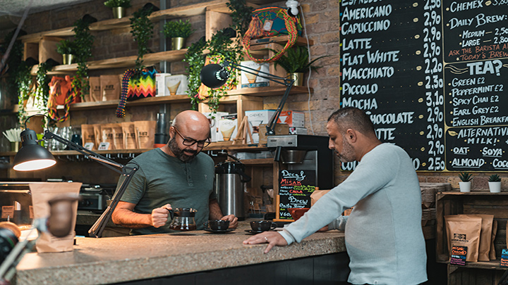 Inicialmente solo necesitaban un bulto de café, ahora están importando 2.7 toneladas.