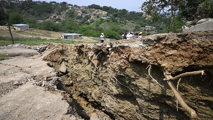 Gestión del Riesgo visitó la zona. /FOTO: Jorge Gutiérrez/La Opinión