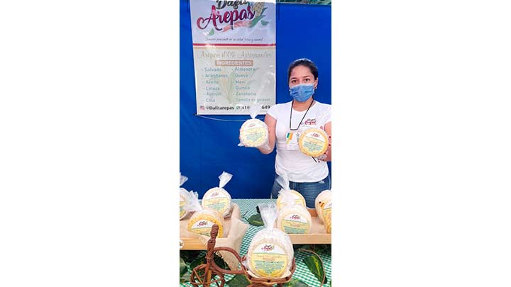 Darcy Yorelis Garnica, emprendedora de arepas artesanales./Foto Orlando Carvajal