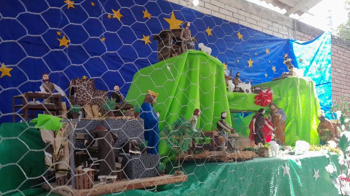 Todos los materiales para el pesebre fueron aportados por docentes, padres de familia y estudiantes. / Foto: Deicy Sifontes / La Opinión 
