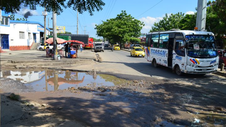 La Avenida Panamerica presenta un gran deterioro de la malla vial 