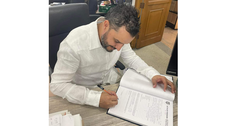 Carlos Adrián Sánchez García es comunicador social con amplía experiencia