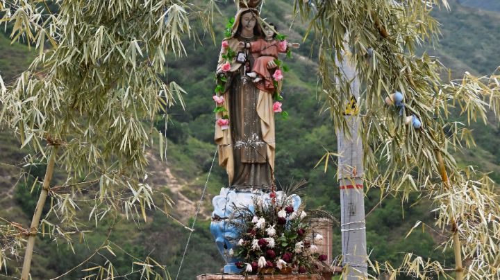 La otra sobreviviente de la avalancha de El Tarrita fue la virgen del Carmen del Colegio/Foto Jorge Gutíerrez/La Opinión