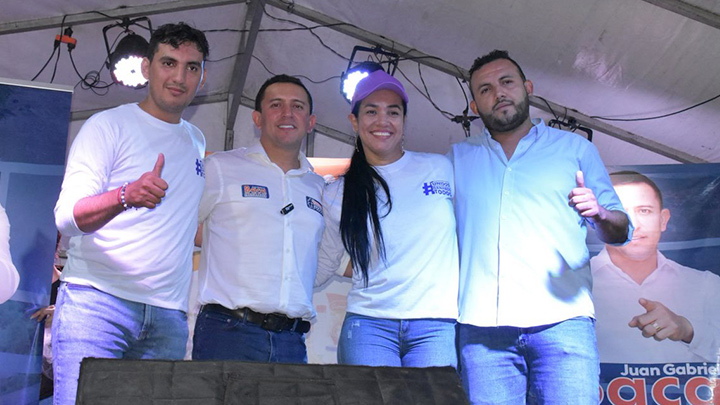 Eliana Contreras Malagón, candidata a la Alcaldía de Villa del Rosario de los partidos Dignidad y Compromiso, y Alianza Verde, en su cierre del campaña.
