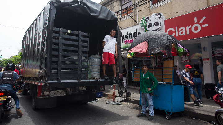 CAOS DE MOVILIDAD