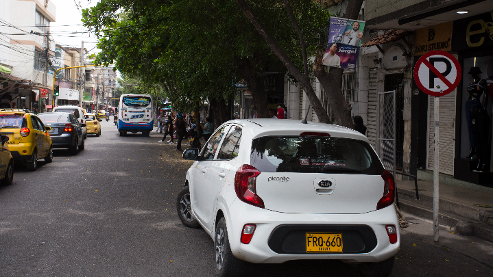 CAOS DE MOVILIDAD