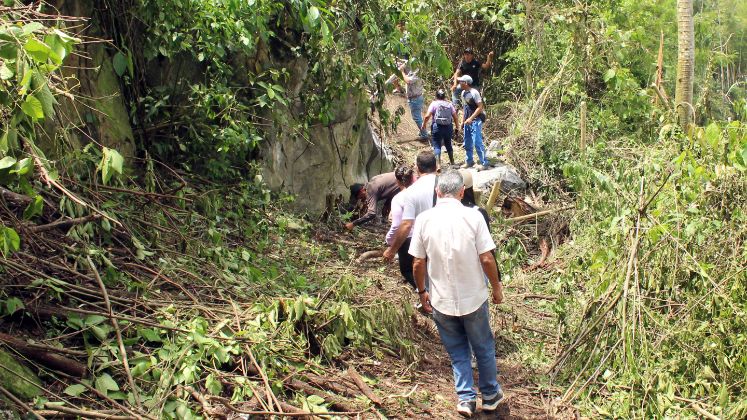 Por ahora, para pasar de San José de Castro a otras veredas solo hay paso peatonal por una parte de la montaña. / Foto: Carlos Eduardo Ramírez / La Opinión