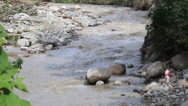 El río bajó con furia desde lo alto del páramo. / Foto: Carlos Eduardo Ramírez / La Opinión 