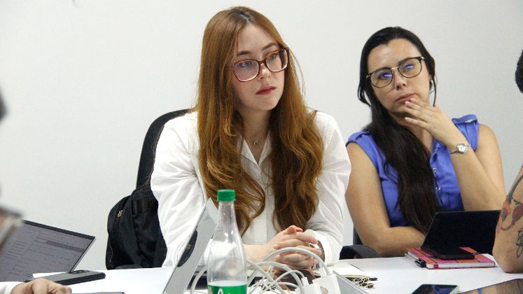 Gloria Miranda encabezó la mesa de diálogo