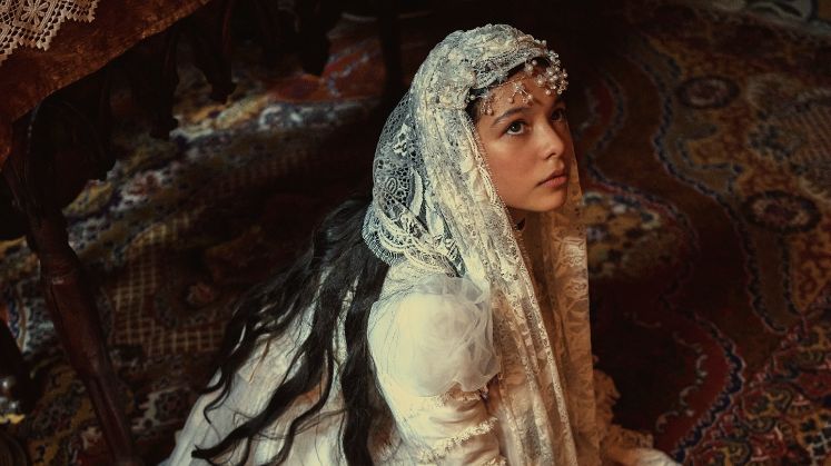 En la serie, la actriz da vida a Remedios Moscote, la primera esposa de Aureliano.
