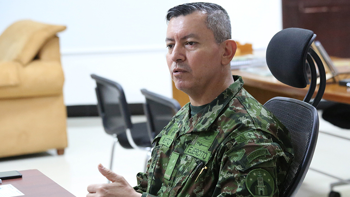 El nuevo comandante se desempeñaba como subdirector de la Escuela Superior de Guerra en Bogotá.