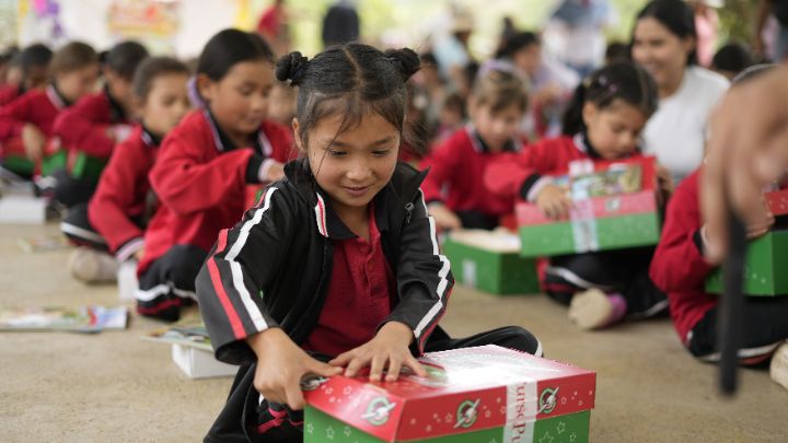 Los niños y las niñas recibieron regalos sorpresa/Foto cortesía