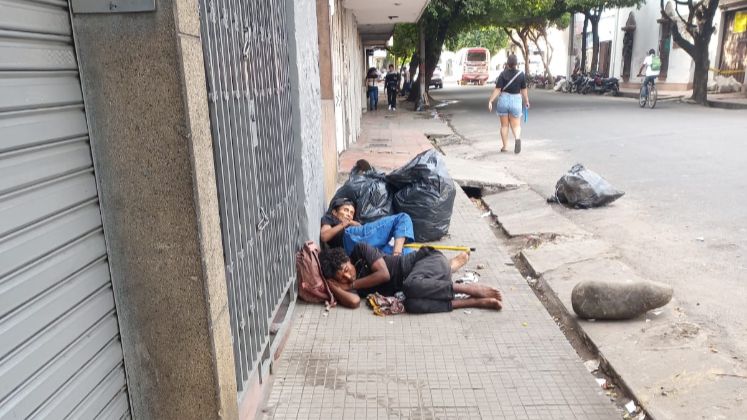 Residentes aseguran que estos sujetos buscan vengarse de las personas que no les dan dinero
