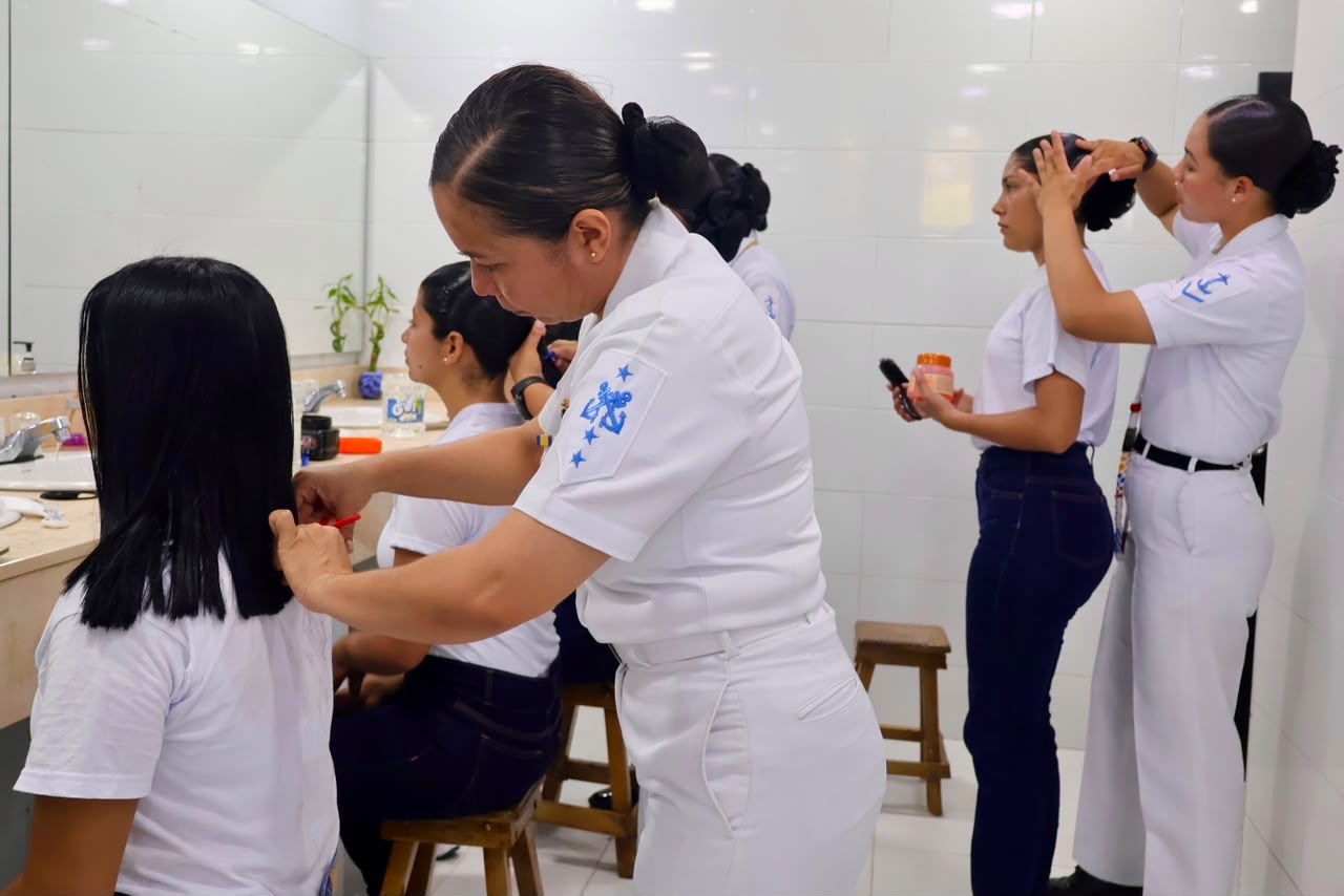 17 mujeres iniciaron su proceso de formación militar. 
