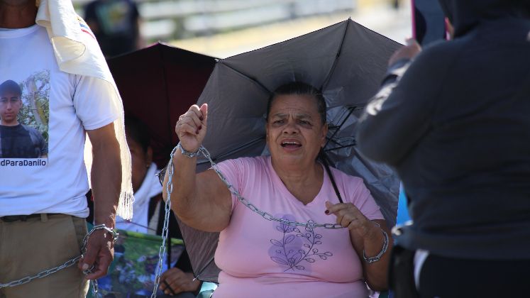 Desde octubre de 2015, Miriam intenta conocer el paradero de Gusmán y las circunstancias de su detención. Fotos: Carlos Ramírez / La Opinión 