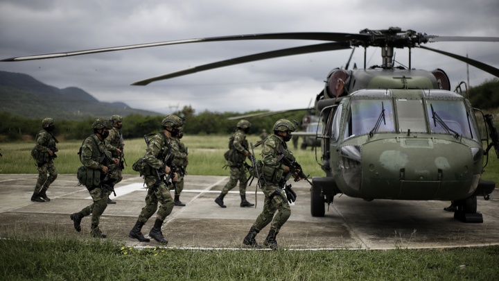 Militares