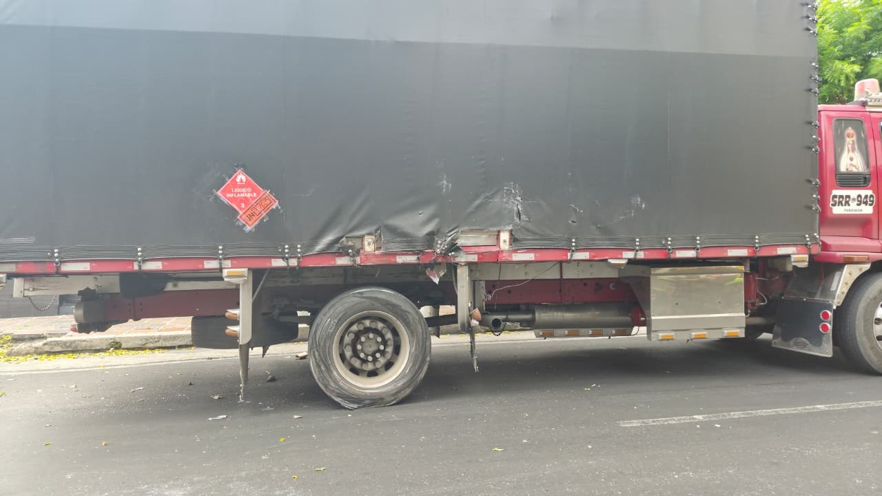 CAMION