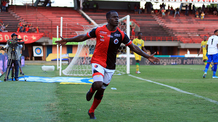 Carmelo Valencia