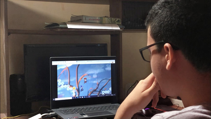 La particular afición por la tecnología y la educación, junto a su creatividad, le permitieron a Ariadna Vanessa Ontiveros dar forma a su proyecto de grado./ Foto Cortesía.