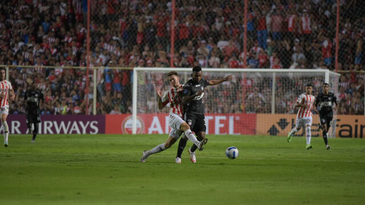 Junior vs Unión