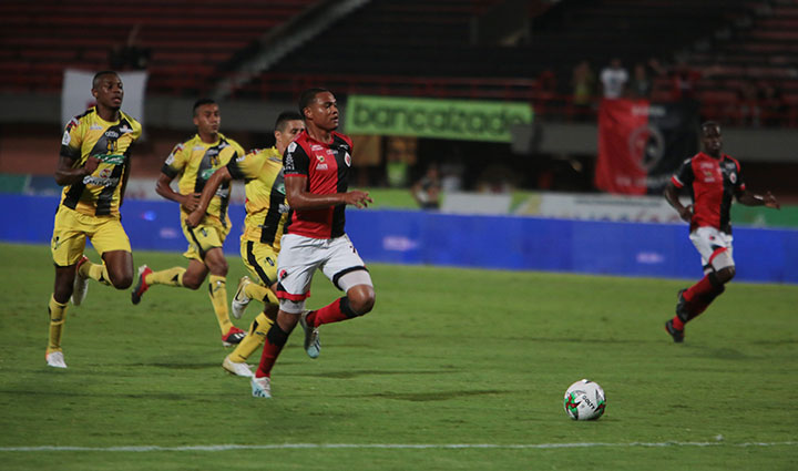 Luis Miranda. 