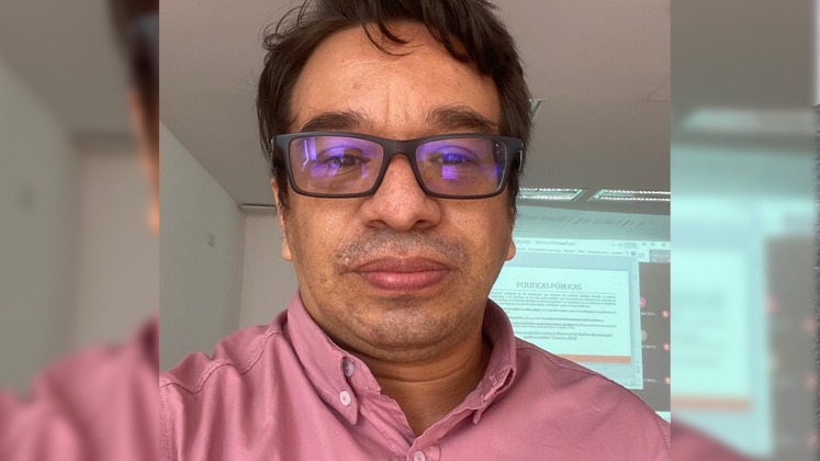  Economista Mario Zambrano