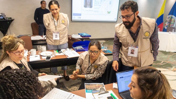 Observadores internacionales