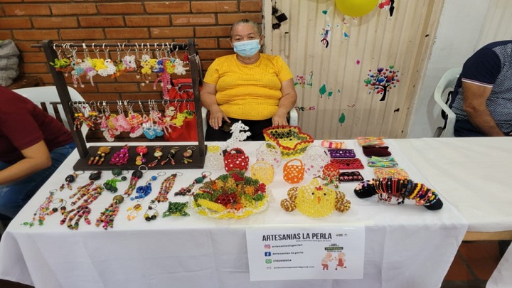 Capacitaron a los 'abuelos' emprendedores en la era digital