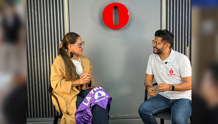 La abogada Alejandra Vera, directora ejecutiva de la Corporación Mujer, denuncia y muévete