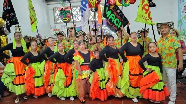 Sus integrantes han llevado sus puestas en escena a teatros, colegios, universidades, ferias y festivales de la región.