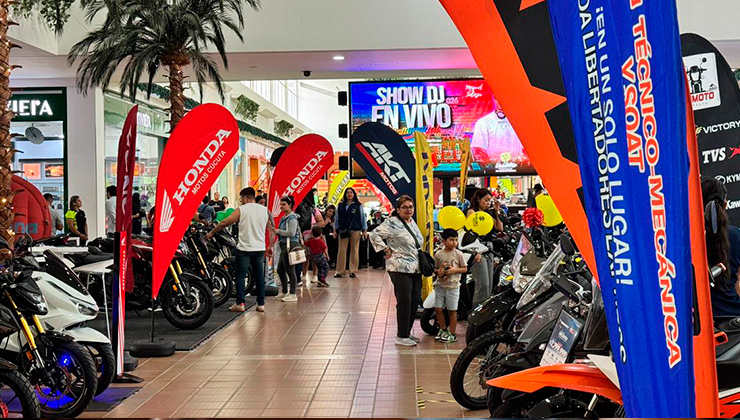 Motos