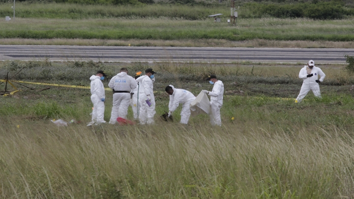 Autoridades siguen buscando a los responsables del atentado en el aeropuerto de Cúcuta.