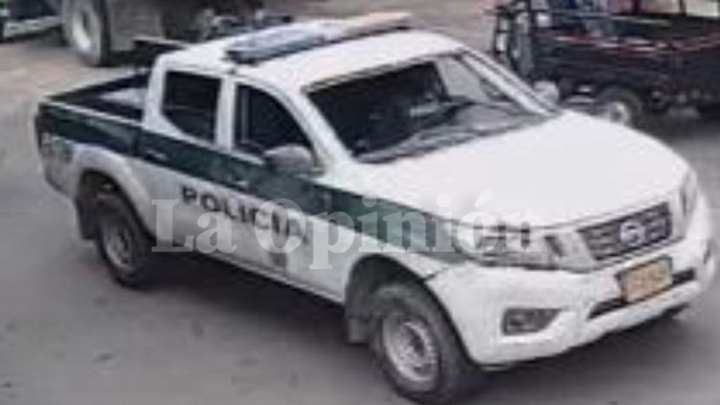 Una patrulla fue afectada por la onda explosiva