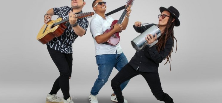 Los_Karrangos_Mojada