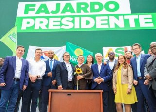Sergio Fajardo inscribió su candidatura presidencial. 