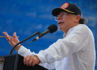 GUSTAVO PETRO 