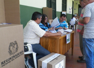 Jurados de votación en elecciones presidenciales. 