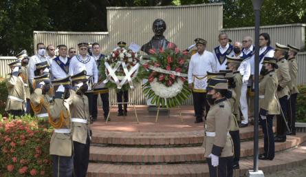Comunidad universitaria recordó los 182 años del fallecimiento de Francisco de Paula Santander 
