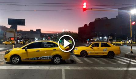 Bloqueos por paro de taxistas