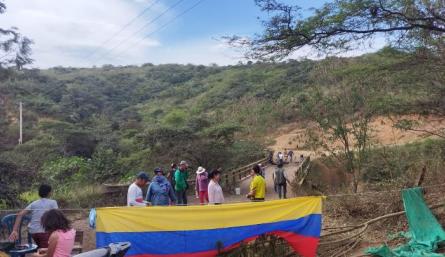 Protesta en San  Cayetano no cesará hasta lograr acuerdos