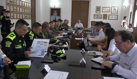 Consejo de seguridad con el ministro de Defensa