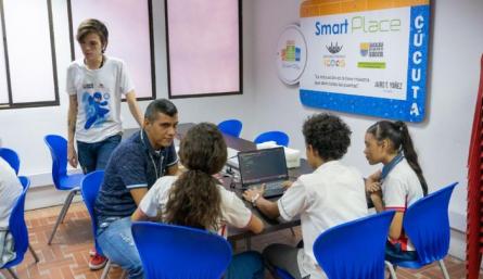 A los Smart Places acuden estudiantes, campeinos, emprendedores, niños, jóvenes y hasta adultos mayores./Foto cortesía