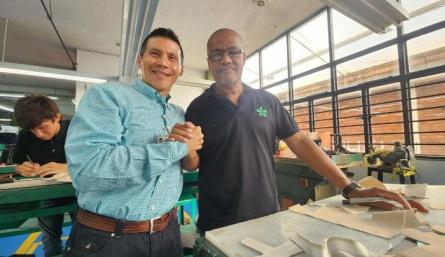 Carlos Arturo Contreras, izquierda, director encargado del SENA regional Norte de Santander/Foto cortesia